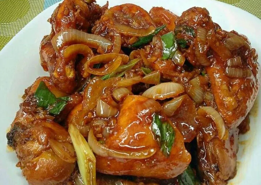 8 Resep Ayam Goreng dari Bumbu Lengkuas Sampai Kecap Pedas. Racikan Ungkepnya Beda Semua 13