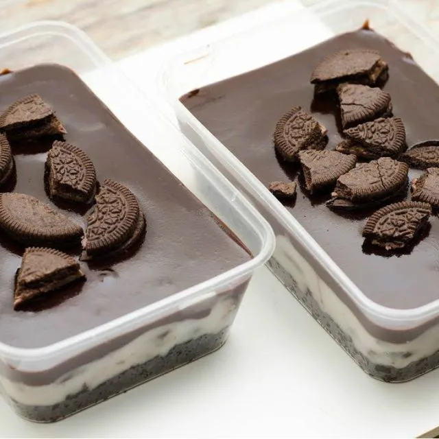 7 Resep Dessert Box Ala Rumahan yang Manisnya Nggak Bikin Enek. Ada Topping Regal atau Buah 8
