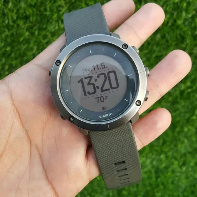 5 Rekomendasi Jam Tangan Outdoor Bandel dan Tetep Stylish. Banyak yang Harganya Terjangkau lo! 10