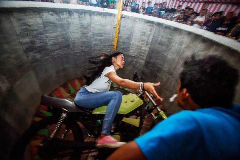 Mengenal Karmila Purba; Joki Tong Setan Wanita Pertama yang Namanya Kini Mendunia! 6