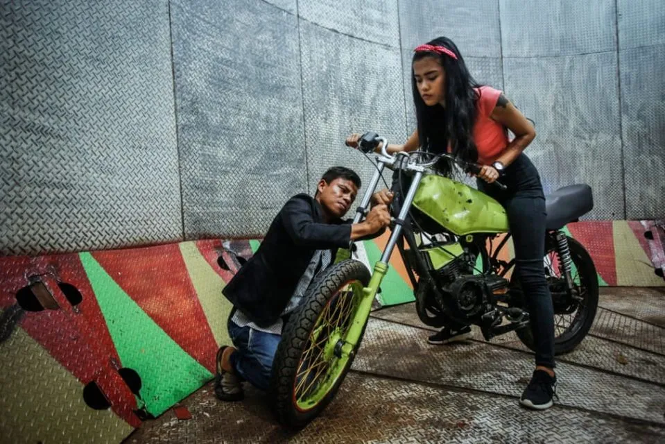 Mengenal Karmila Purba; Joki Tong Setan Wanita Pertama yang Namanya Kini Mendunia! 4