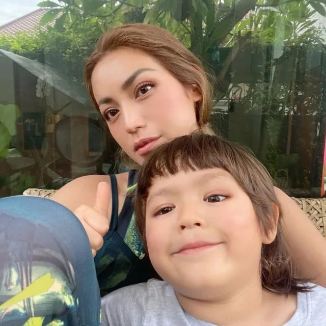 Jessica Iskandar Batal Menikah dengan Richard Kyle, El Barack Sedih karena Kehilangan Sosok Daddy 6