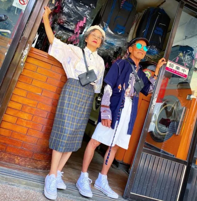 Kisah Pasangan Kakek Nenek yang Gaya Modisnya Viral Sedunia, 10 OOTD Ini Bakal Membuatmu Terpana 11