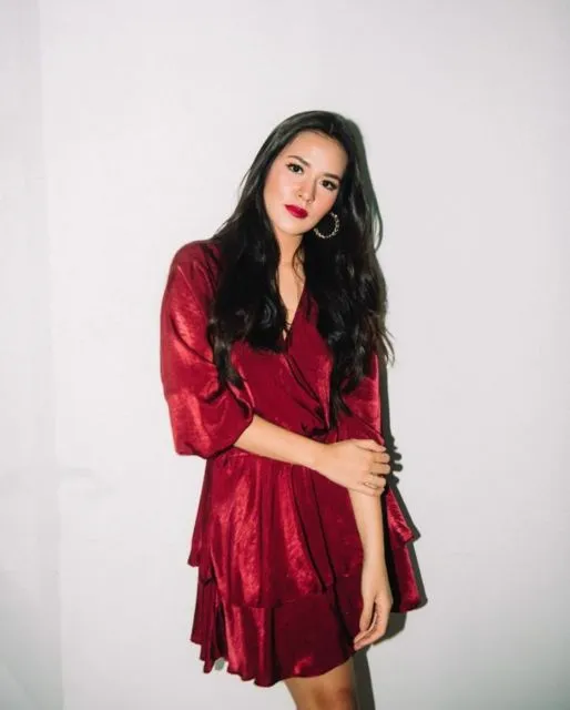 Potret Terkini Raisa Andriana yang Lebih Sering Pakai Dress; Makin Ayu dan Feminin! 7