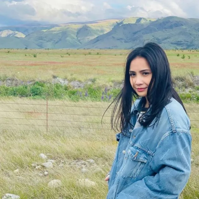 Berwajah Cute, Siapa Sangka 8 Artis ini Usianya Sudah Menginjak 30-an 14
