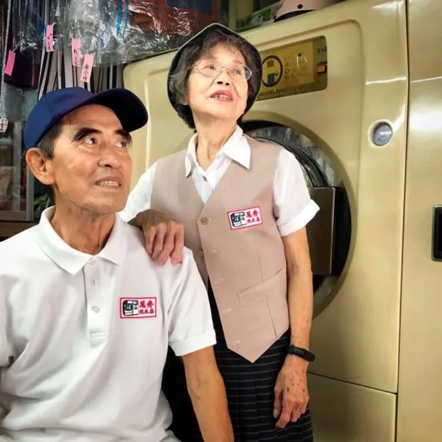 Kisah Pasangan Kakek Nenek yang Gaya Modisnya Viral Sedunia, 10 OOTD Ini Bakal Membuatmu Terpana 16