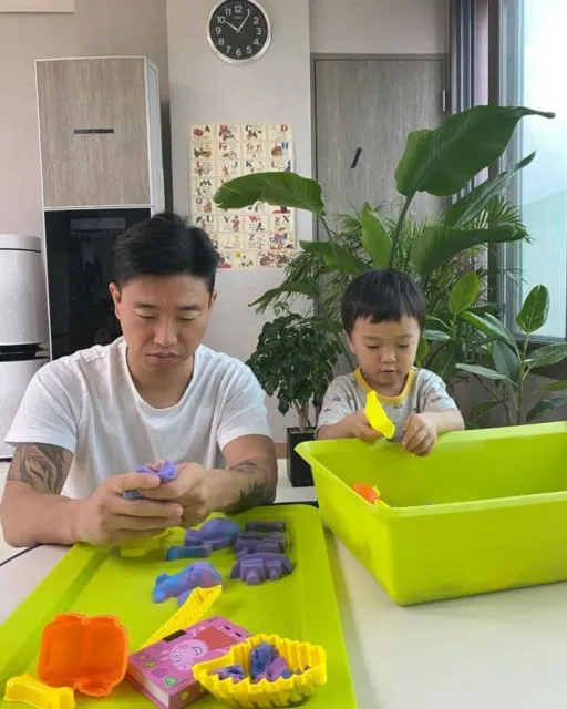 Ilmu Parenting Berharga dari 5 Appa Terkece Korea. Dari Kang Gary sampai Ko Ji Yong! 8