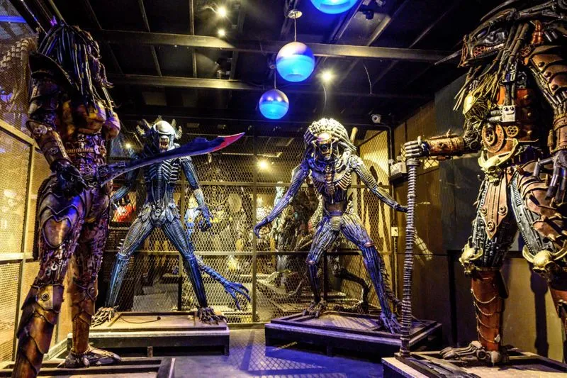 Serunya Mengunjungi 'Rumah' Robot-Robot Transformers di Ban Hun Lek. Pecinta Robot Segera Merapat! 9