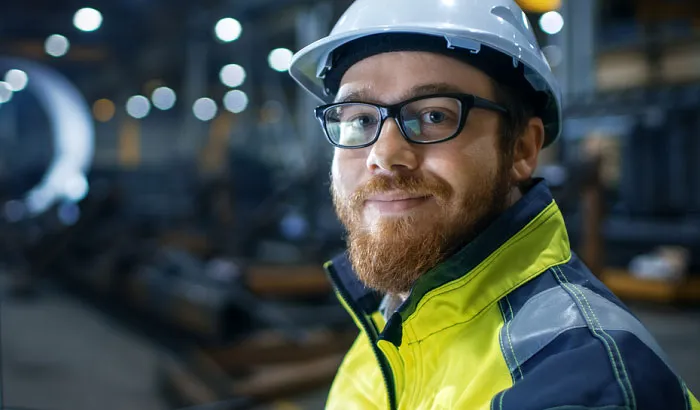 8 Model Frame Kacamata di Bawah 300 Ribu. Mengisi Wajah yang Tampak 'Luas' Hingga Bikin Tirus 23