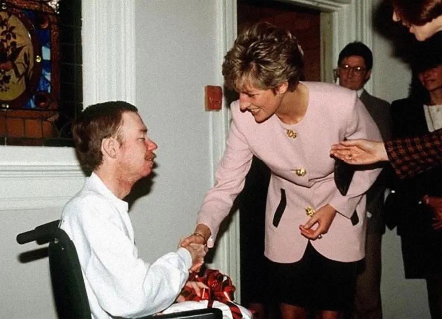 10 Alasan Kenapa Princess Diana Tetap Dicintai Banyak Orang Meski Telah Meninggal Sejak Lama 16