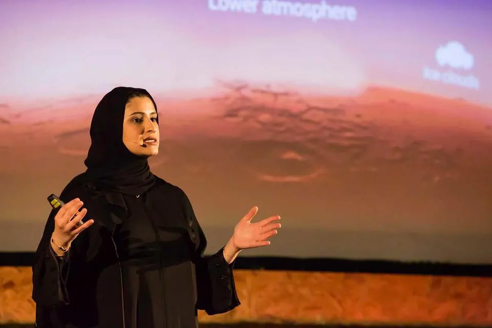 Sarah Al Amiri; Perempuan Muda Uni Emirat Arab yang Pimpin Misi ke Mars. Dulu Dicemooh! 6