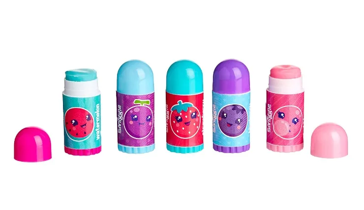 6 Produk 'Centil' yang Aman untuk si Kecil. Lipbalm, Make-up Kit Sampai Parfum, Ada Semua~ 7