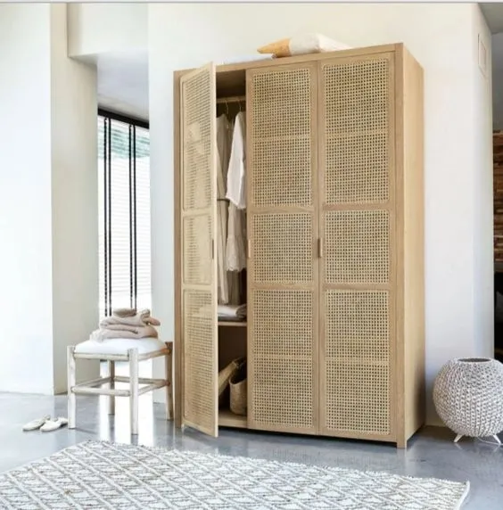 6 Trik Memilih Lemari Pakaian untuk Kamar Sempit. Model Lemari Geser Lumayan Ngirit Tempat! 12