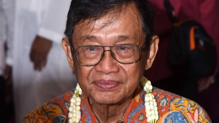 Dunia Sastra Indonesia Kembali Berduka, Sastrawan Ajip Rosidi Susul Kepergian Sapardi Djoko Damono 4