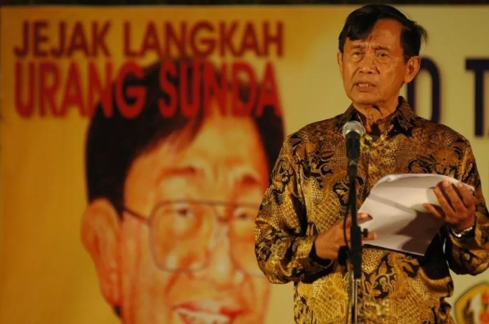 Dunia Sastra Indonesia Kembali Berduka, Sastrawan Ajip Rosidi Susul Kepergian Sapardi Djoko Damono 5