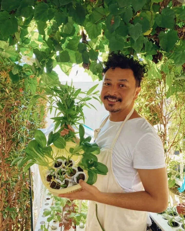 Terkenal, 10 Artis ini Justru Jadi Sasaran Teror dari Haters bahkan Fans Sendiri. Terbaru Via Vallen 20