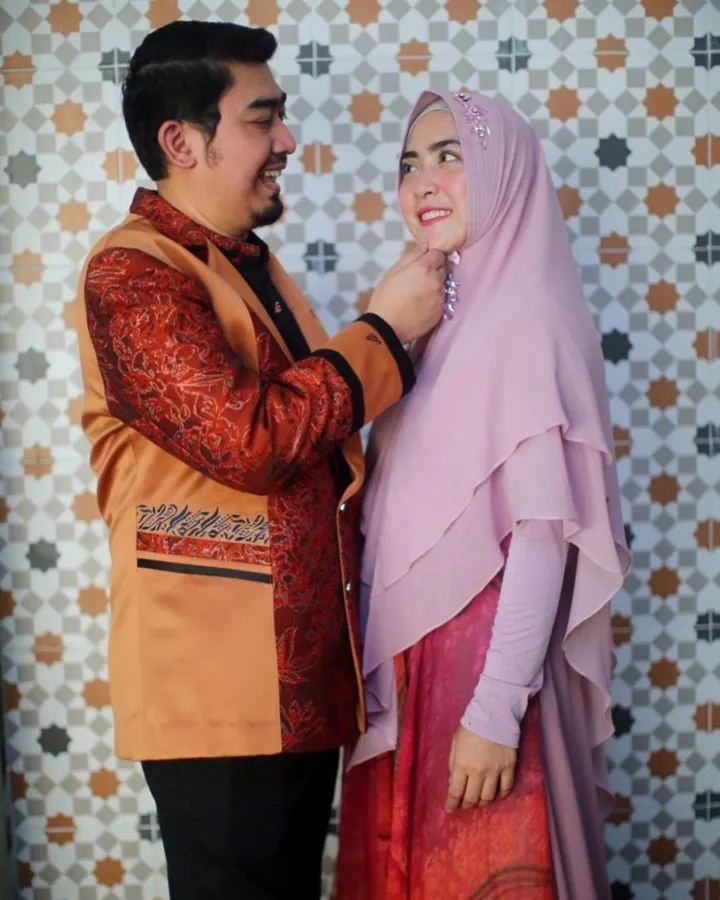 10 Artis Indonesia yang Taaruf Sebelum Menikah. Pacarannya Setelah Sah 18