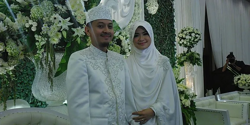 10 Artis Indonesia yang Taaruf Sebelum Menikah. Pacarannya Setelah Sah 19