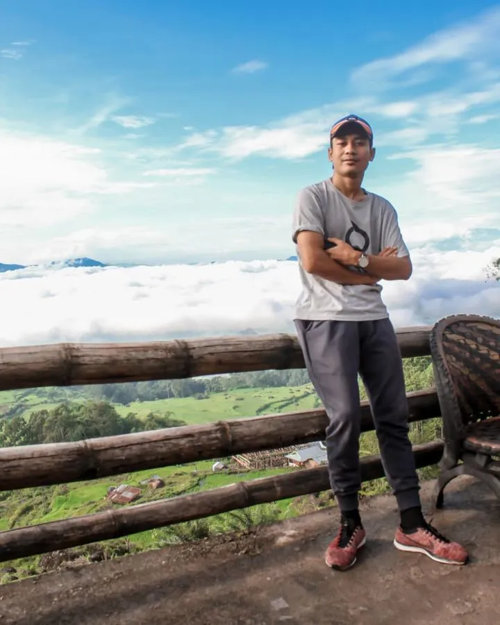 10 Destinasi Wisata yang Menawarkan Keindahan Negeri di Atas Awan. Jadwalin Liburan ke Sini ya! 18