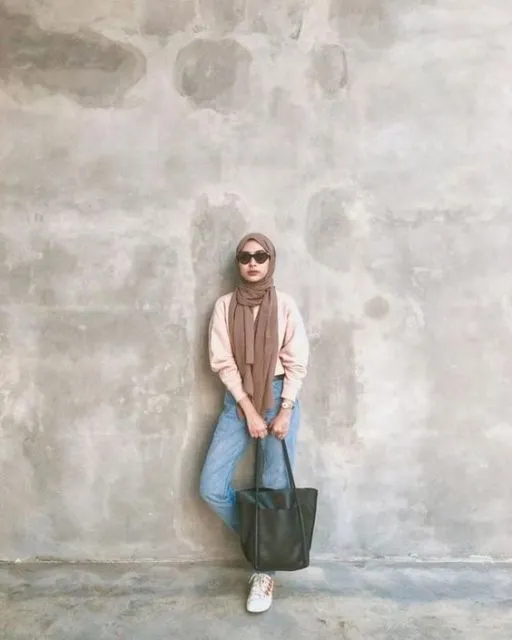 5 Aksesoris Penunjang Penampilan Berhijabmu. Nggak Norak, Justru Lucu! 10