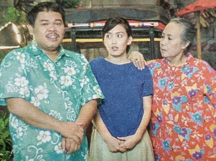 5 Sitkom TV yang Terkenang Banget di Hati Anak 2000-an. Tolong Siarin Lagi dong, Kangen! 10