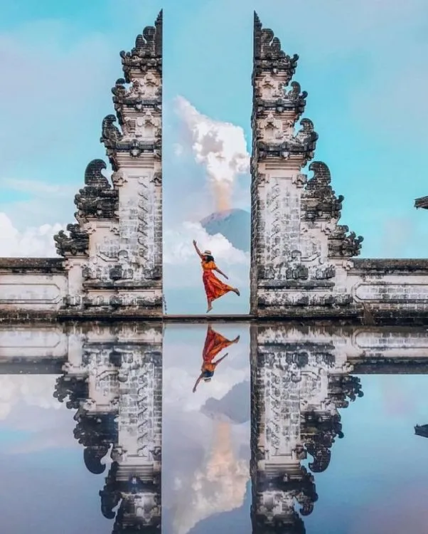 10 Destinasi Wisata yang Menawarkan Keindahan Negeri di Atas Awan. Jadwalin Liburan ke Sini ya! 14