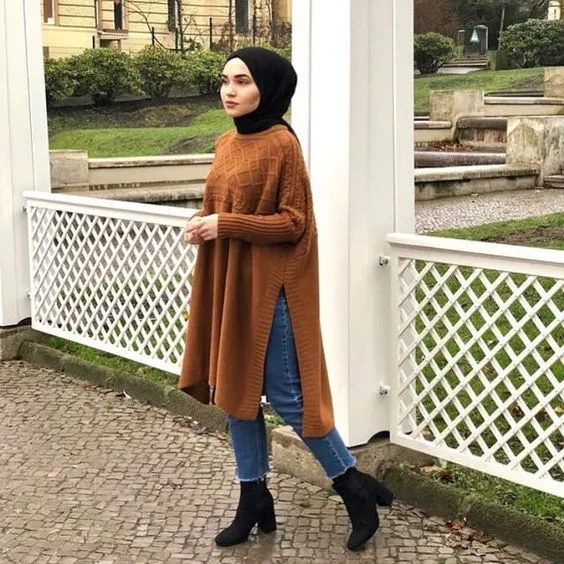 5 Alasan Tunik Bernuansa Cokelat Memang Pas Buat Tampil Sederhana. Para Cewek Kalem, Merapat! 6