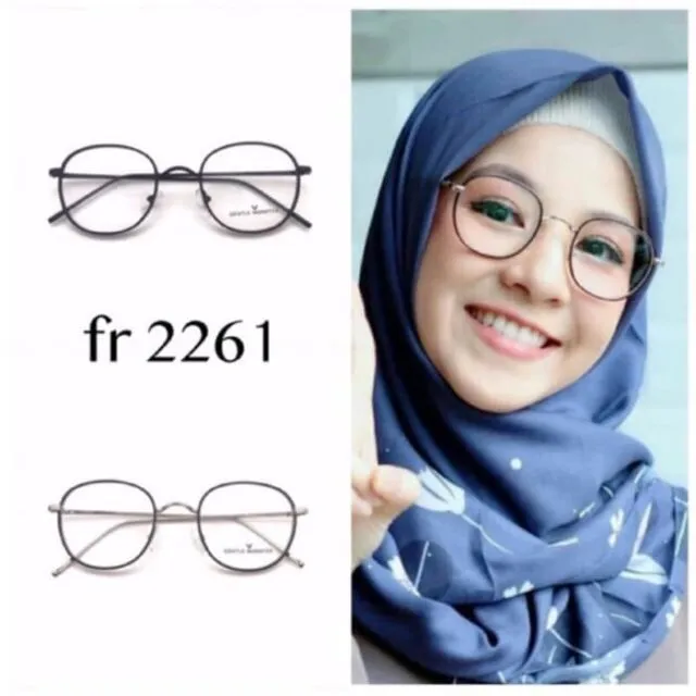 8 Model Frame Kacamata di Bawah 300 Ribu. Mengisi Wajah yang Tampak 'Luas' Hingga Bikin Tirus 40