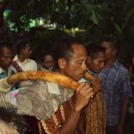 Mengulik Belis atau Mas Kawin Berharga Fantastis di Flores NTT. Bukan Emas, tapi Gading Gajah!