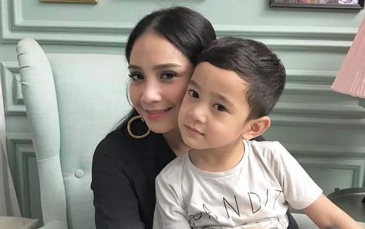 Banyak yang Belum Tahu, ini 9 Artis Papan Atas yang Orang Tuanya adalah Pengajar 15