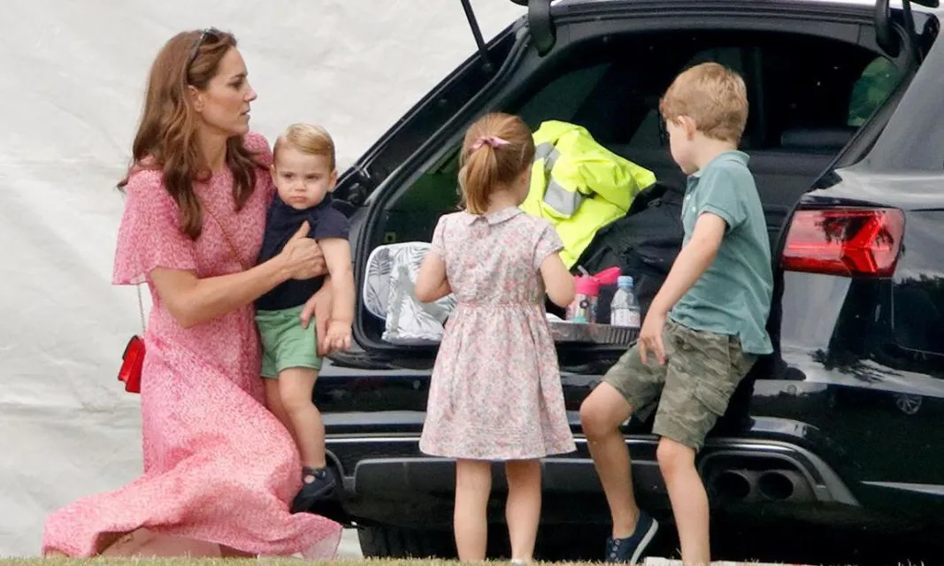 Kate Middleton Bicara Tentang Sulitnya Ajarkan Social Distancing ke Anaknya. Hmm, Kenapa ya? 7