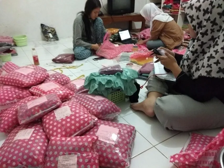 Belajar Kesabaran Dari Admin Olshop. Cobaan Mereka Kadang Lebih Sakit Dibanding Putus Cinta Lo~ 4