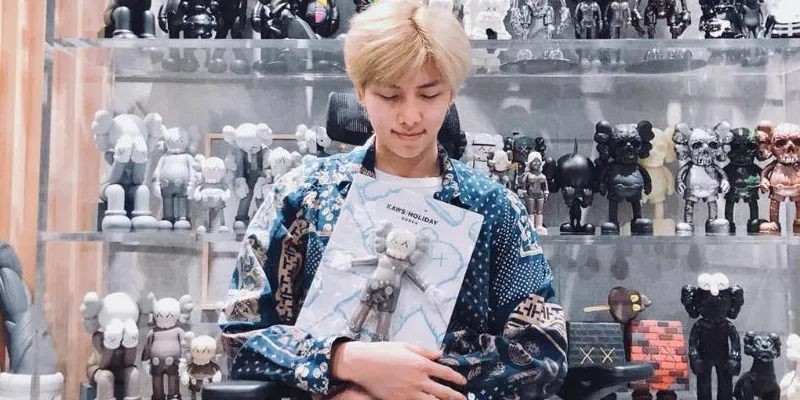 4 Investasi yang Bikin Anggota BTS Makin Kaya Raya. Dari Apartemen Mewah sampai Action Figure! 8