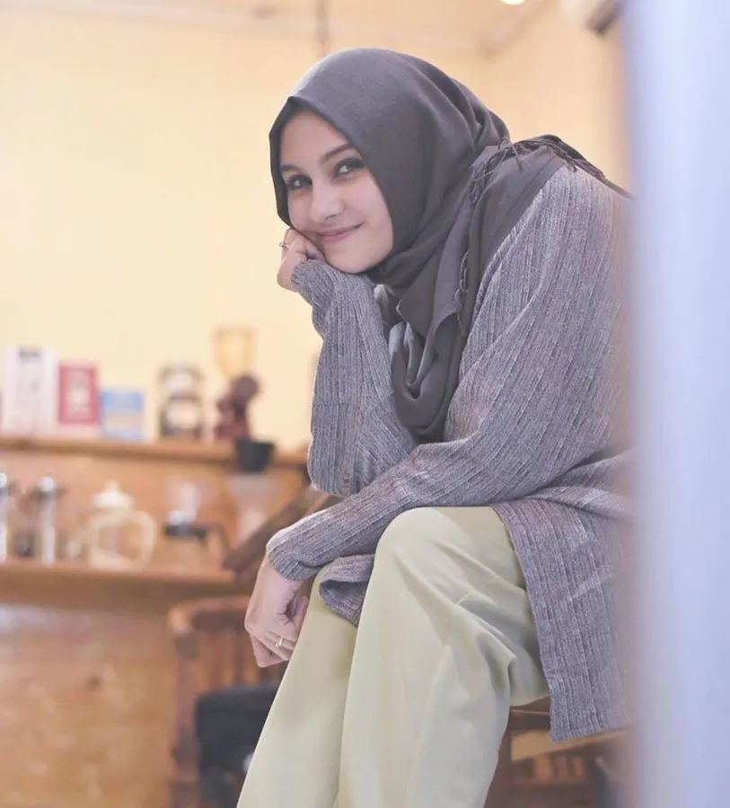 Bikin Salut,10 Artis ini Tetap Melanjutkan Pendidikan Meski Sudah Berumah Tangga. Inspiratif! 14