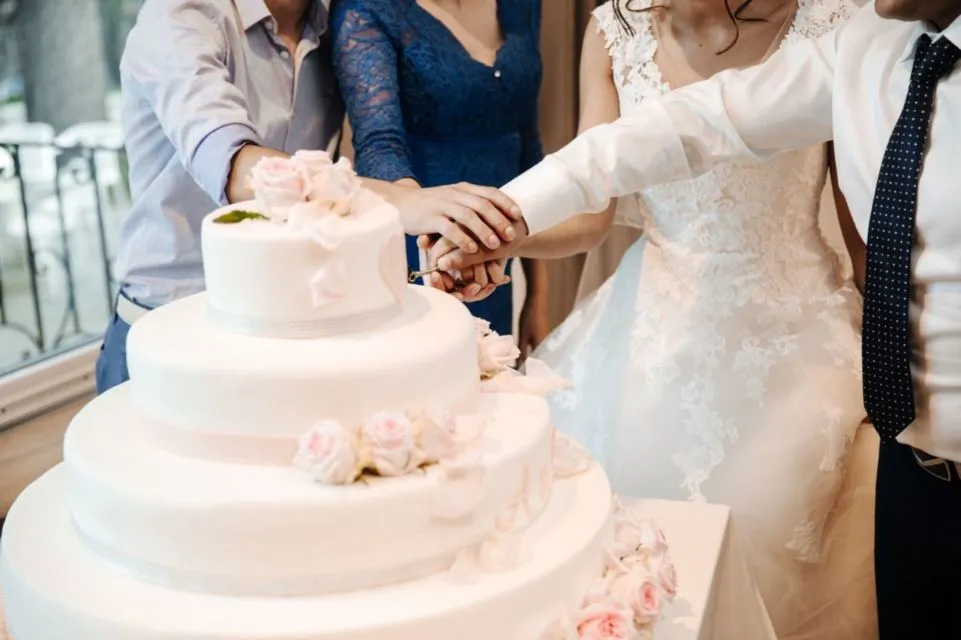 Punya Sejarah Menyeramkan, ini Fakta di Balik Veil Pengantin yang Calon Manten Pasti Nggak Nyangka 14