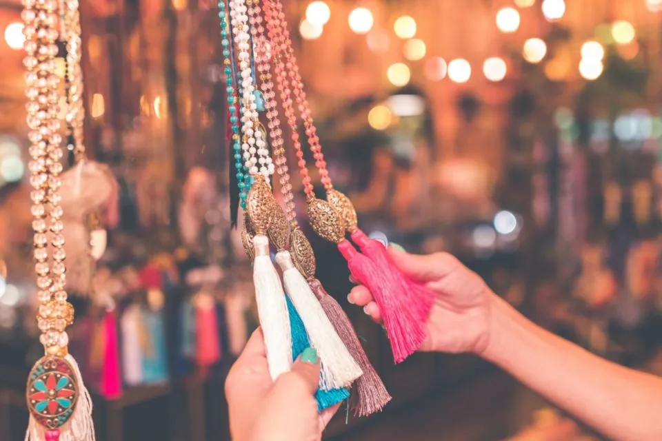 7 Tipe Orang Indonesia Kalau Lagi Nawar Barang. Skill Dewa Milik Ibu-Ibu yang Perlu Kamu Kuasai nih 10
