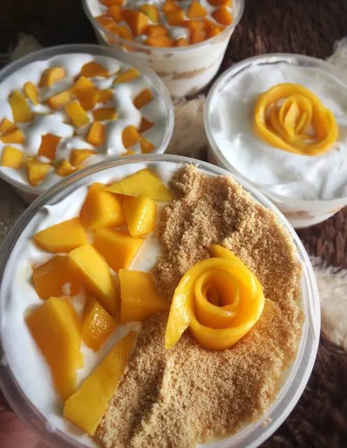 7 Resep Dessert Box Ala Rumahan yang Manisnya Nggak Bikin Enek. Ada Topping Regal atau Buah 12