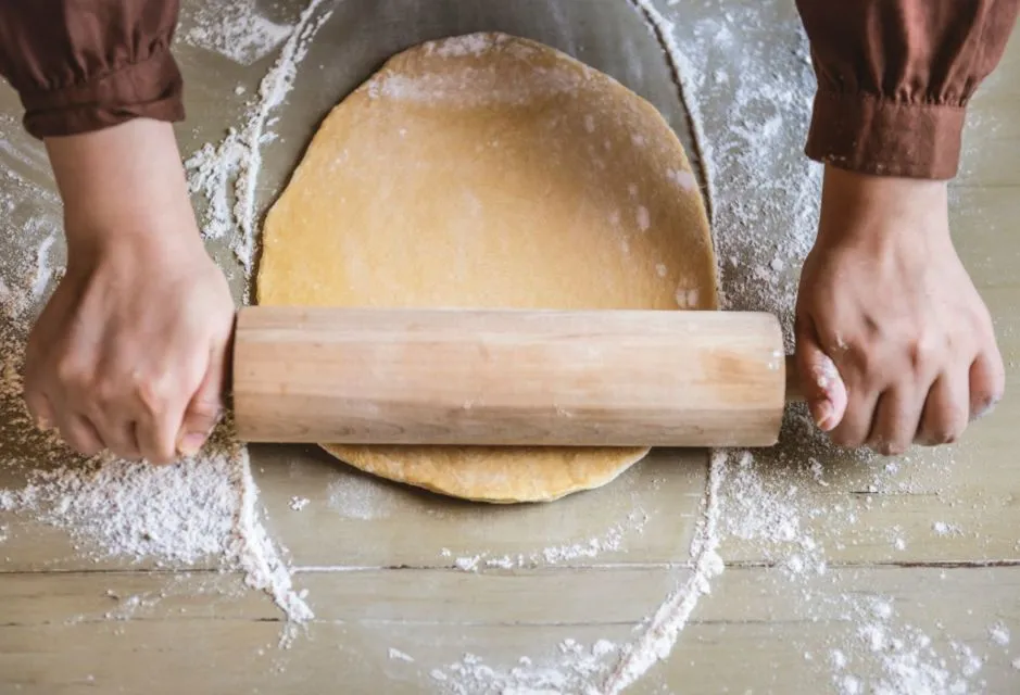 Resep Cinnamon Rolls Sederhana yang Lembut Teksturnya 12