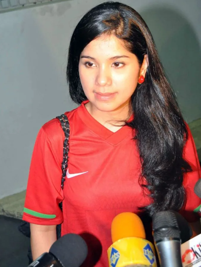 11 Artis yang Memulai Karier di Dunia Hiburan Jadi Presenter Olahraga 21