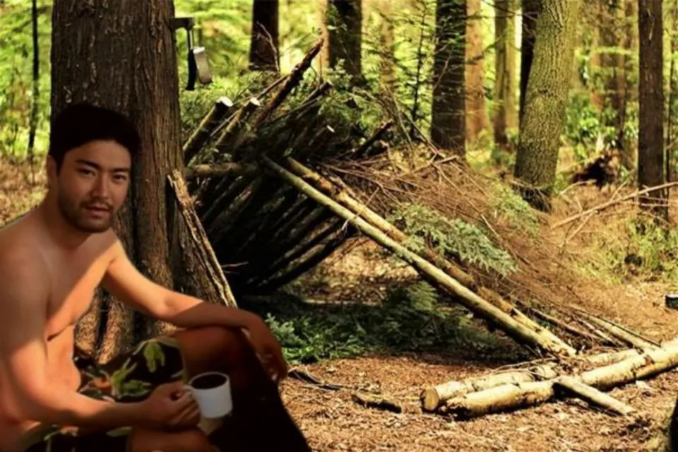 13 Foto Choi Siwon Hasil Editan Warganet. Kocak, Siwon Jadi Ada di Mana-mana! 19