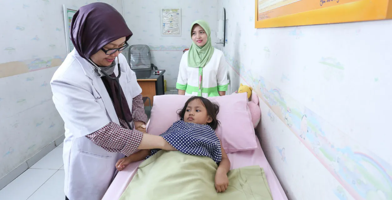 5 Tipikal Orang Antre di Layanan Kesehatan. Perhatikan deh, Pasti Ada Aja yang Modelnya Begini~ 9