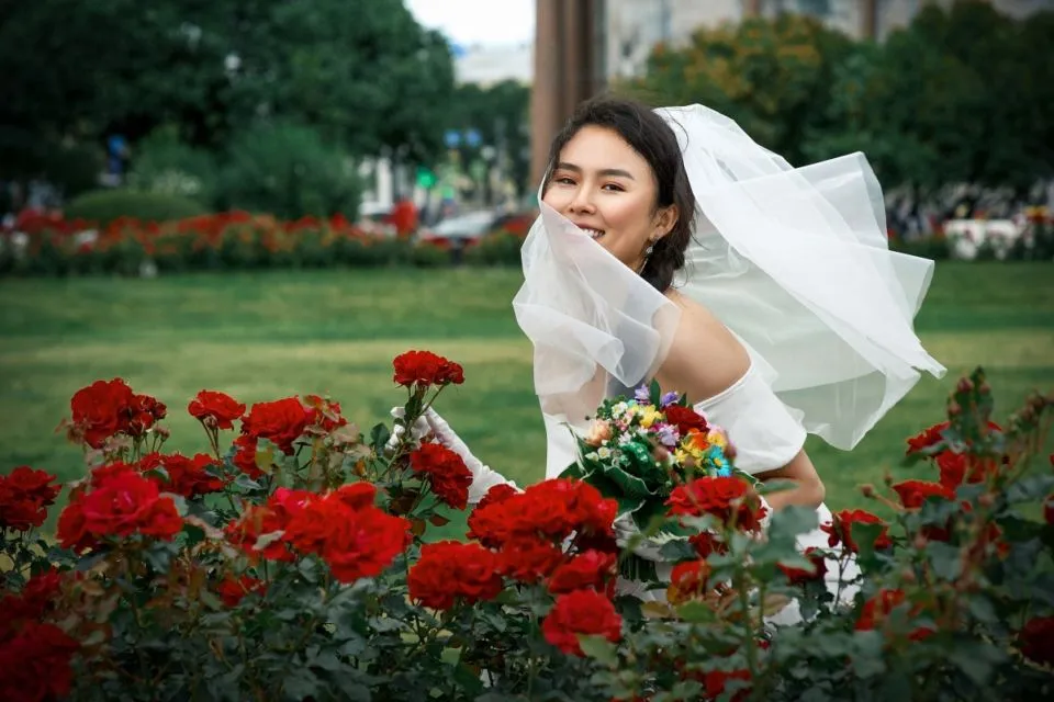 Punya Sejarah Menyeramkan, ini Fakta di Balik Veil Pengantin yang Calon Manten Pasti Nggak Nyangka 9