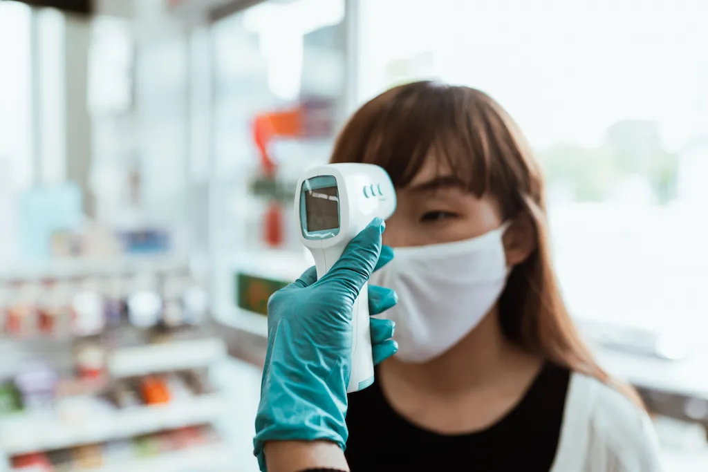 Disebut Bahaya untuk Otak, ini Fakta Thermo Gun alias Alat Pengukur Suhu Tubuh Selama Pandemi 3