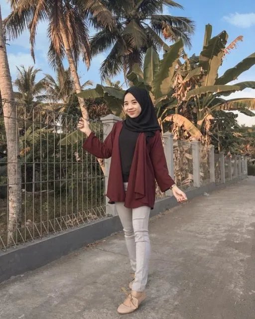 8 Ide Model Cardigan Berwarna Cerah Buat Hijabers. Lucu dan Kekinian Banget! 16