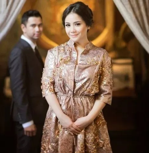 Sekalinya Dandan, 5 Seleb Ini Langsung Menyita Perhatian. Biasanya Natural Alias Polosan! 6