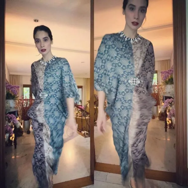 Jarang Makeup dan Hobi Pakai Dress, Ini Bukti Kalau Cantiknya Marsha Timothy Nggak Lekang Zaman! 7