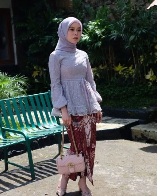 Potret dan Gaya Imut Lesty Kejora yang Lagi Viral di Instagram. Beneran Seimut Itu! 6