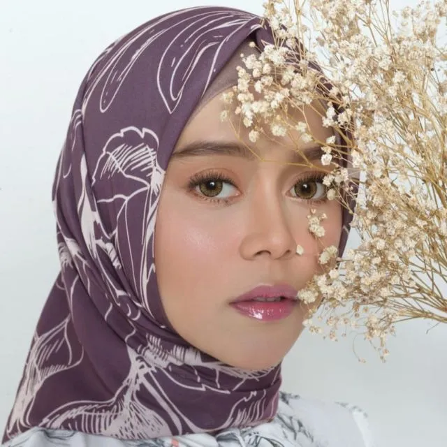 Potret dan Gaya Imut Lesty Kejora yang Lagi Viral di Instagram. Beneran Seimut Itu! 8