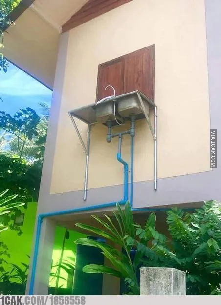 11 Wastafel dengan Desain yang Super Aneh. Kalau Begini Orang Jadi Males Cuci Tangan deh 22