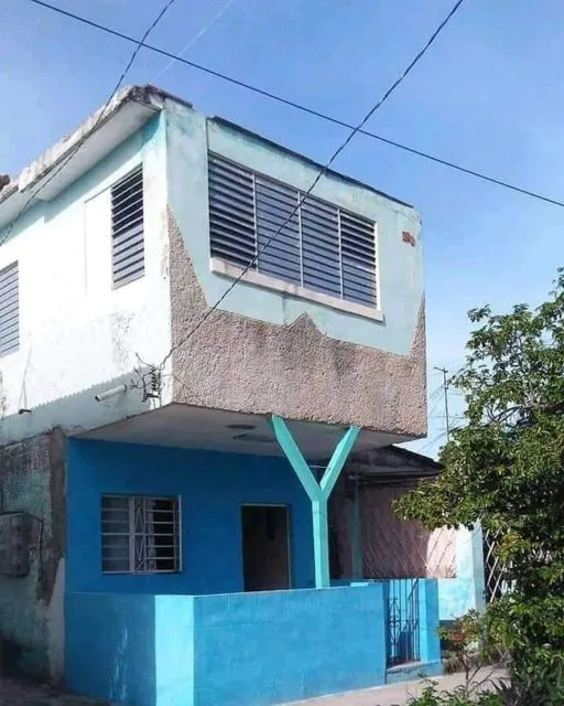 11 Desain Rumah yang Susah Dinalar Akal Sehat. Yang Punya Nggak Ada Bujet atau Gimana sih? 16